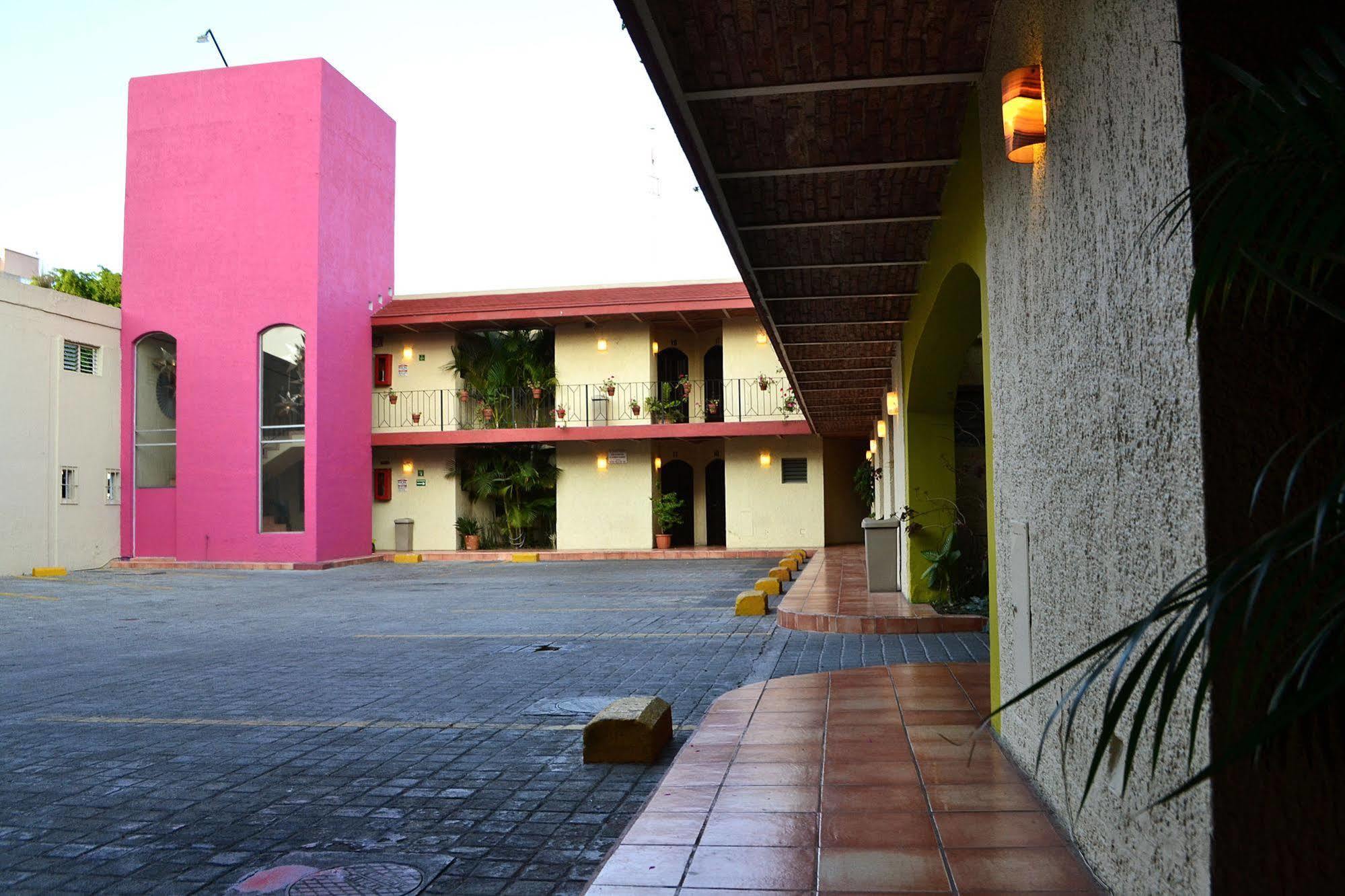 Hotel Villa Del Sol Expo Гвадалахара Экстерьер фото